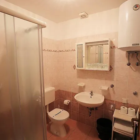 Coki בית הארחה 3*