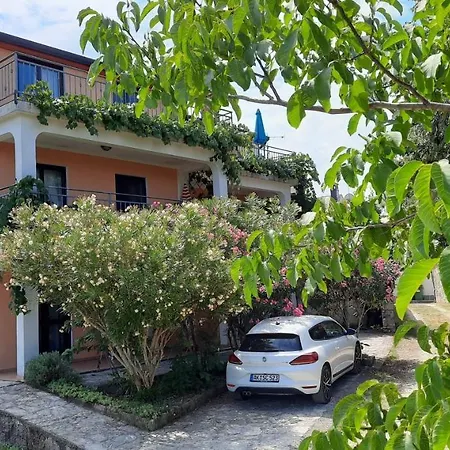 Coki Guest house Funtana