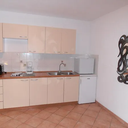 Coki Casa de hóspedes Funtana